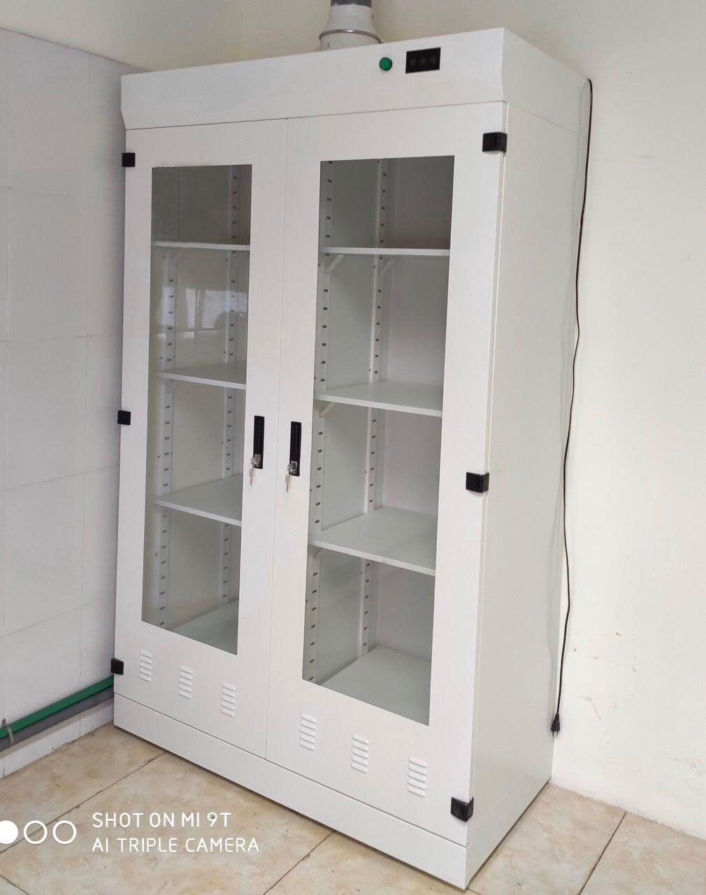 Tủ đựng hóa chất THC06